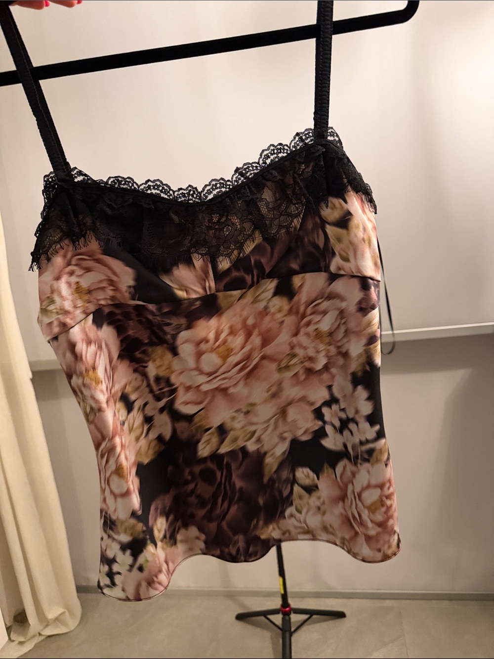 Floral Lace Trim Satin Cami Top - Black/Pink